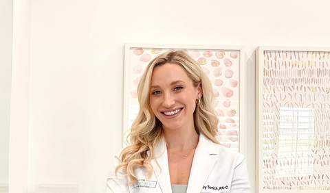 Journal Image of Glow on the Go: Why This Skincare Pro Loves the 2 HR Express Tanning Serum